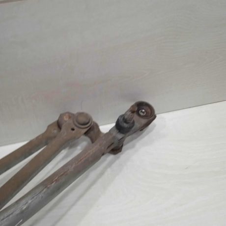 trapeciia-stekloocistitelia-v-sbore-ford-c-max-art-93934-big-6