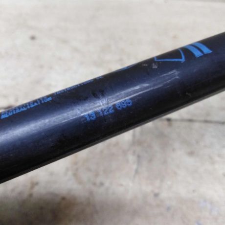 amortizator-kryski-bagaznika-upor-opel-astra-h-art-95098-big-1