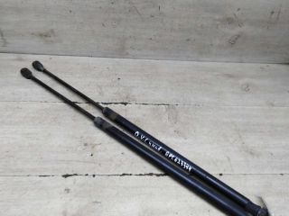 amortizator-kryski-bagaznika-upor-opel-vectra-c-universal-art-95855