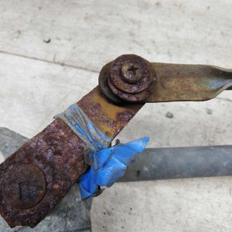 trapecii-stekloocistitelia-lobovogo-stekla-v-sbore-s-motorcikom-mazda-6-gg-art-98501-big-1