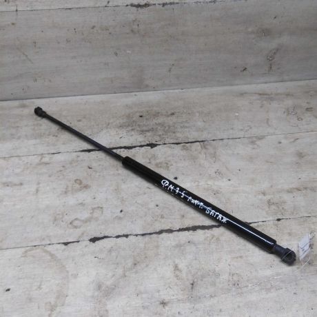 amortizator-bagaznika-ford-mondeo-iii-universal-upor-art-99136-big-0