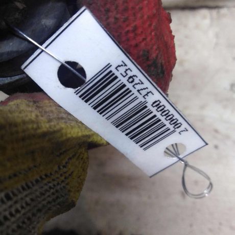 trapeciia-stekloocistitelia-lobovogo-stekla-volvo-s80-art-99444-big-3