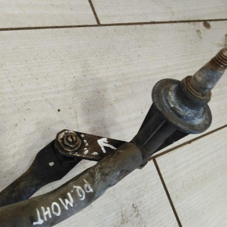 trapecii-stekloocistitelia-lobovogo-stekla-v-sbore-s-motorcikom-ford-galaxy-defekt-na-foto-art-100444-big-3