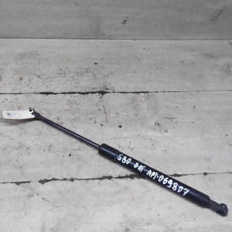 amortizator-kryski-bagaznika-upor-volvo-s80-art-100585-big-0