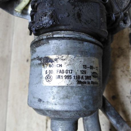 trapeciia-stekloocistitelia-volkswagen-jetta-vi-art-101252-big-5