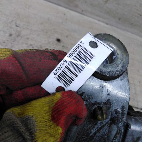 trapeciia-stekloocistitelia-volkswagen-jetta-vi-art-101252-big-4