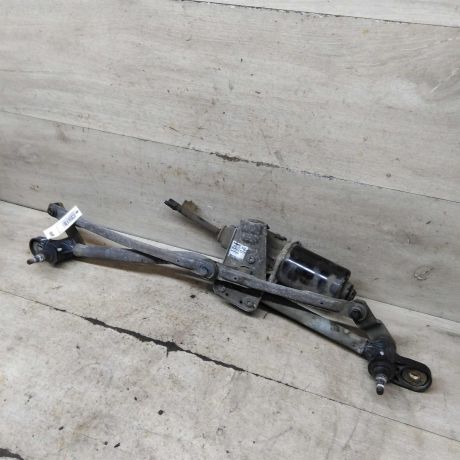 trapeciia-stekloocistitelia-lobovogo-stekla-v-sbore-mazda-3-bk-art-102076-big-0