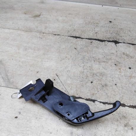 rucka-trosa-otkrytiia-kapota-renault-megane-ii-art-102078-big-1