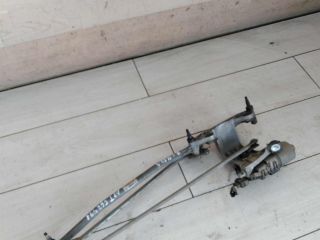 trapeciia-stekloocistitelia-ford-c-max-art-102903