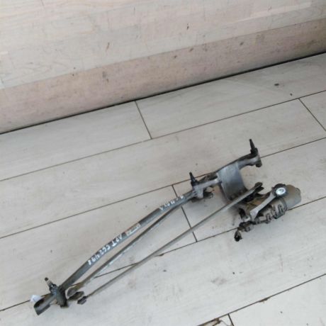 trapeciia-stekloocistitelia-ford-c-max-art-102903-big-0