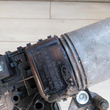 trapeciia-stekloocistitelia-ford-c-max-art-102903-big-1