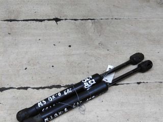 amortizator-kryski-bagaznika-upor-mazda-3-bk-art-103007