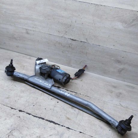 trapeciia-stekloocistitelia-renault-logan-i-art-103461-big-0