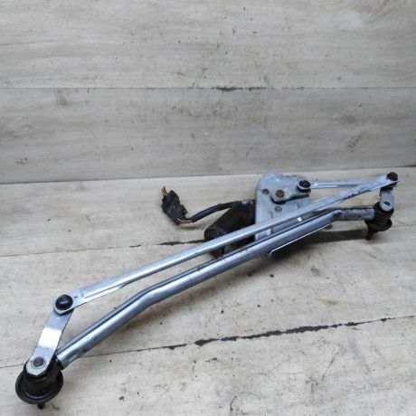 trapeciia-stekloocistitelia-renault-logan-i-art-103461-big-1