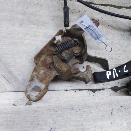 tros-kapota-zamok-renault-logan-i-art-105064-big-1