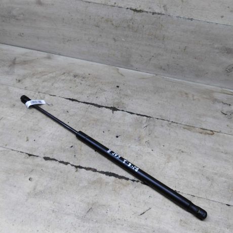 amortizator-kryski-bagaznika-upor-volkswagen-jetta-vi-art-105258-big-0