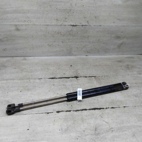 amortizator-kryski-bagaznika-daewoo-matiz-art-106240-big-0