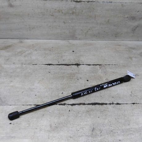 amortizator-kryski-bagaznika-upor-sedan-audi-100-c4-audi-a6-c4-art-106560-big-0