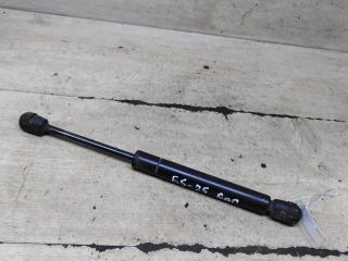 amortizator-kryski-bagaznika-volkswagen-passat-b5-art-107084