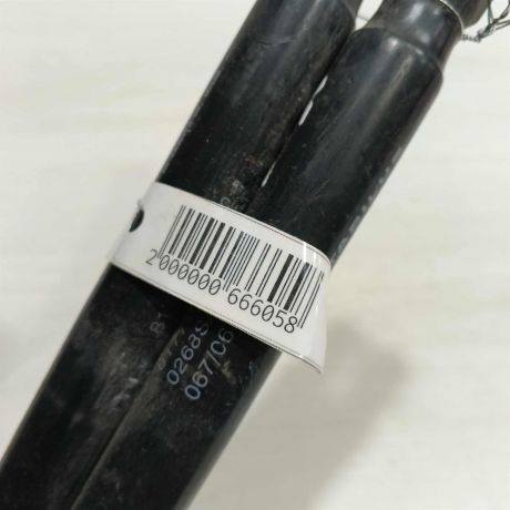 amortizator-kryski-bagaznika-hyundai-sonata-4-ef-art-107486-big-3