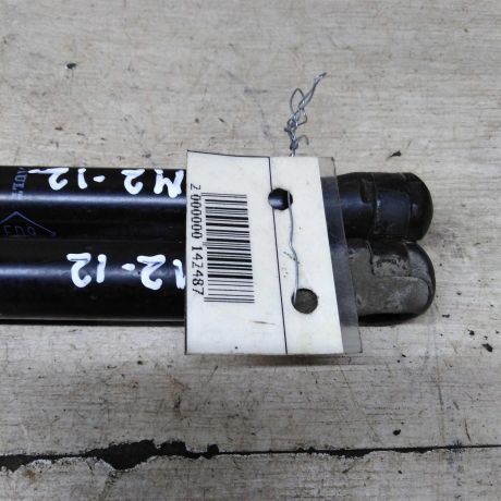 amortizator-kryski-bagaznika-upor-renault-megane-ii-art-107598-big-1