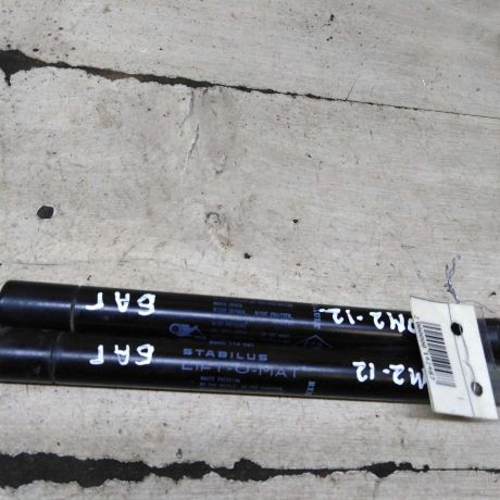 amortizator-kryski-bagaznika-upor-renault-megane-ii-art-107598-big-2