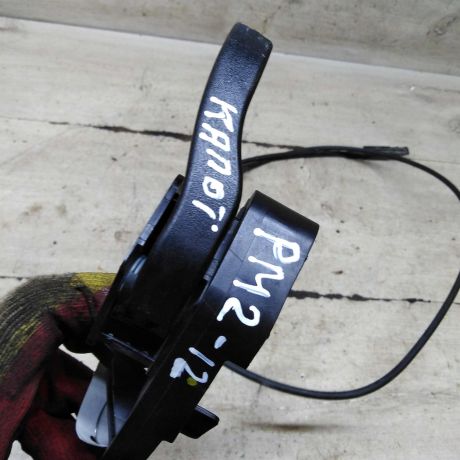 tros-kapota-rucka-renault-megane-ii-art-107623-big-1