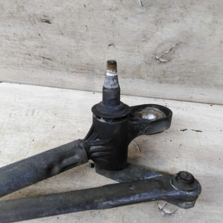 trapeciia-stekloocistitelia-mazda-3-bk-art-108766-big-1