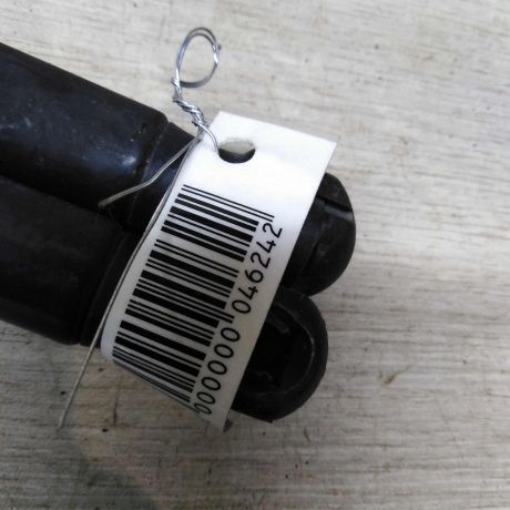 amortizator-kryski-bagaznika-upor-skoda-octavia-a5-art-109141-big-3