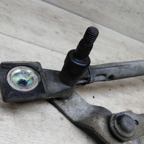 trapeciia-stekloocistitelia-lobovogo-stekla-ford-focus-2-kabriolet-art-109395-big-3