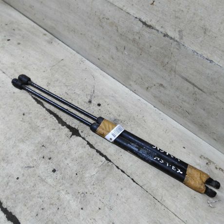 amortizator-kryski-bagaznika-upor-hyundai-elantra-iii-art-109433-big-2