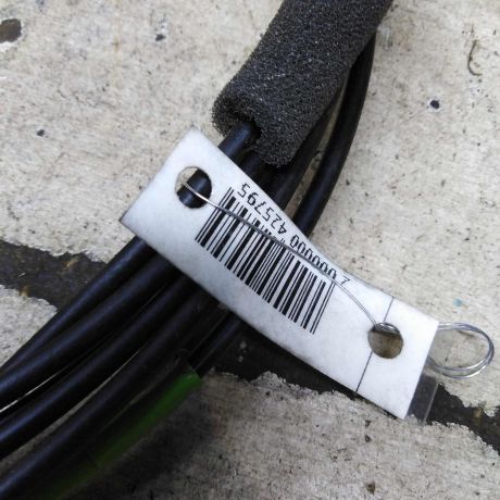 tros-kapota-i-liucka-benzobaka-nissan-qashqai-ii-restailing-art-111013-big-2