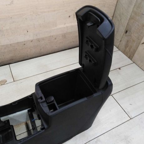 podlokotnik-nissan-qashqai-ii-restailing-art-111017-big-8