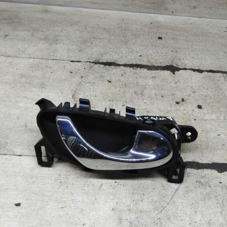 rucka-dveri-vnutrenniaia-peredniaia-pravaia-nissan-qashqai-ii-restailing-art-111031-big-0