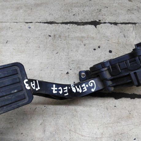 pedal-gaza-geely-emgrand-ec7-art-111062-big-3