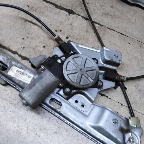 steklopodieemnik-perednii-levyi-geely-emgrand-ec7-art-111077-big-1