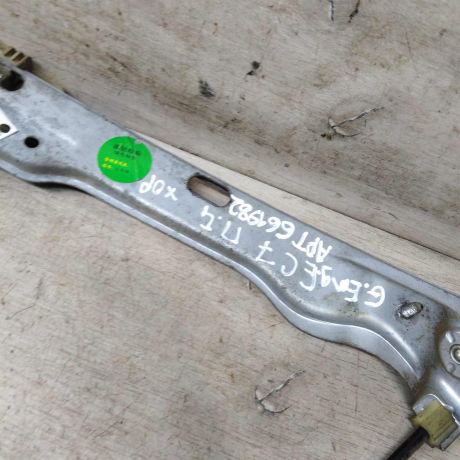 steklopodieemnik-perednii-levyi-geely-emgrand-ec7-art-111077-big-2