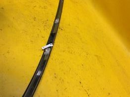 molding-peugeot-307-levyi-na-krysu-art-11409