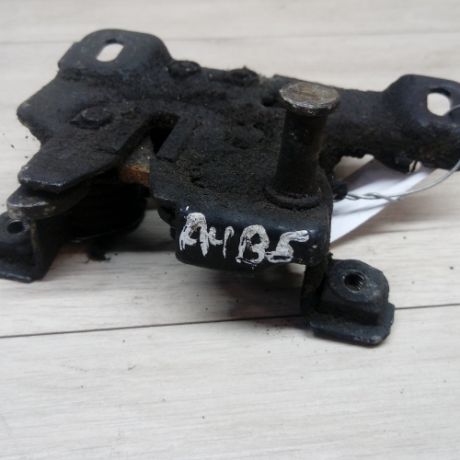 zamok-kapota-audi-a4-b5-art-11425-big-0