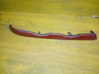 nakladki-kuzov-naruznye-elementy-bmw-resnicka-pravaia-pod-faru-e-dorestailing-art-11634