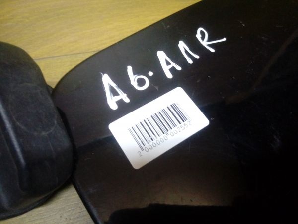 liucok-benzobaka-audi-liuk-benzobaka-liucok-a6s5-olroud-02g-universal-cernogo-cveta-art-12099-big-1