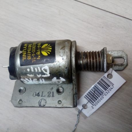 zamok-bagaznika-daewoo-nexia-art-12351-big-0