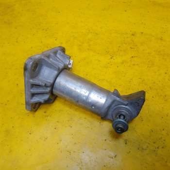 kronstein-usilitelia-perednego-ba-audi-perednii-levyi-krepleniia-bampera-a5b6-8e-art-12477-big-1