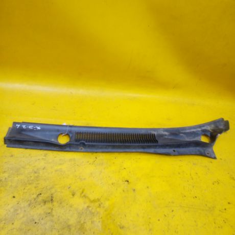 resetka-stekloocistitelia-planka-pod-lobovoe-steklo-zabo-hyunday-zabo-levaia-cast-elantra-2-vodootvodiashhii-shhitok-art-12710-big-0