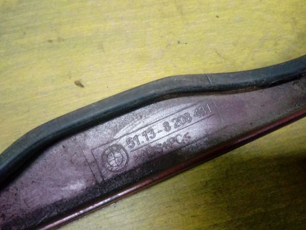 nakladki-kuzov-naruznye-elementy-bmw-resnicka-levaia-pod-faru-e46-dorestailing-art-12717-big-2