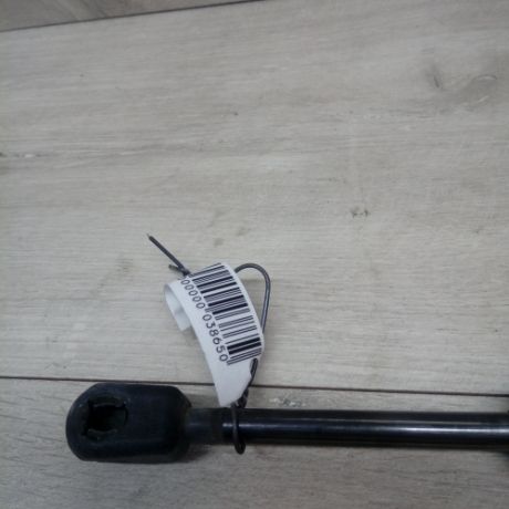 amortizator-kryski-bagaznika-audi-a6-c6-art-12819-big-1