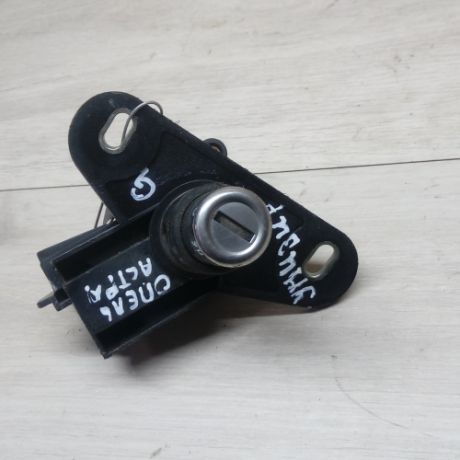 zamok-bagaznika-opel-astra-g-art-13003-big-0