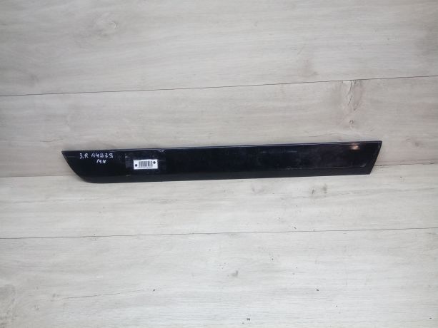 molding-dveri-zadnii-pravyi-audi-a4-b7-art-13245-big-0