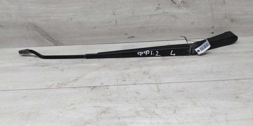 povodok-dvornika-levyi-ford-focus-i-art-14705-big-0