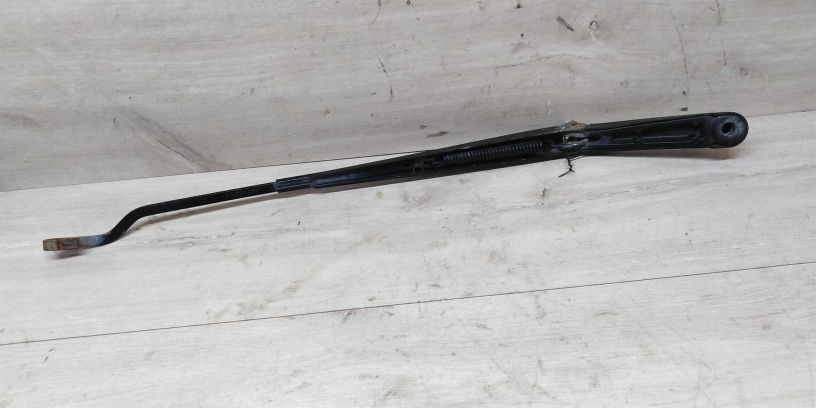 povodok-dvornika-levyi-ford-focus-i-art-14705-big-1